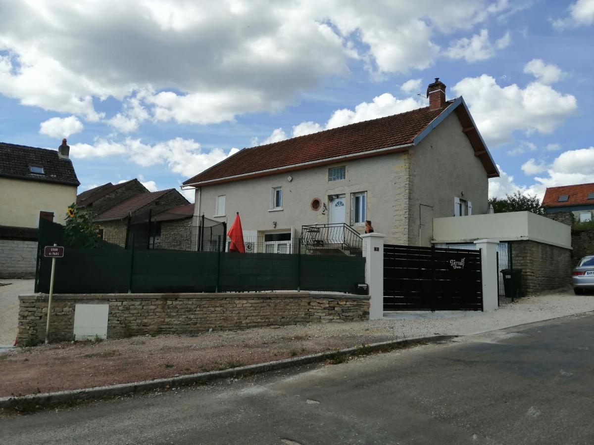 Bed and Breakfast L'Encre Du Temps Fussey Exterior foto